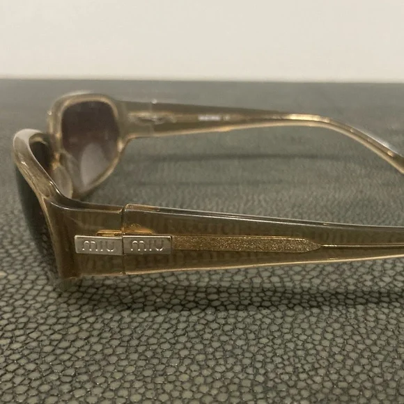 MIU MIU 1980s-1990s VINTAGE SUNGLASSES - Picture 2 of 7